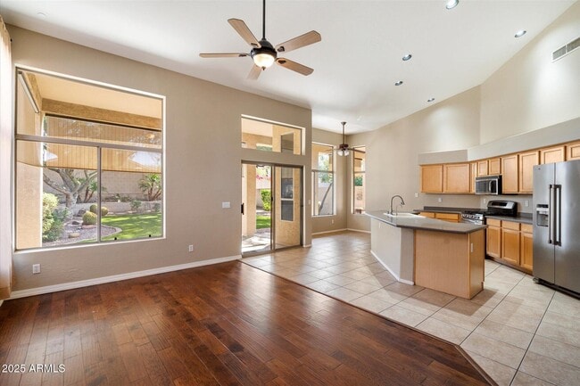 Foto del edificio - 4823 E Barwick Dr