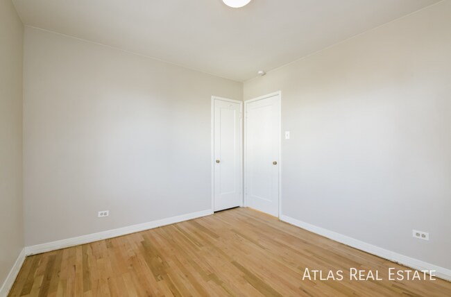 Foto del edificio - 7121 E 60th Way