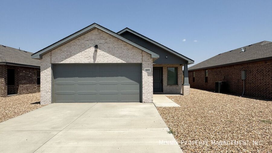 Foto principal - 8009 Date Ave