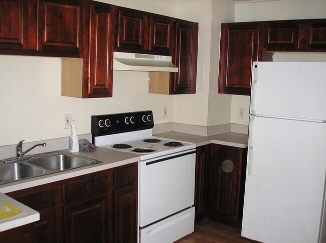 Foto del edificio - 1138 E 19th St