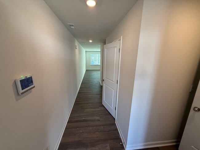 Foto del edificio - Beautiful Townhome in Charlotte