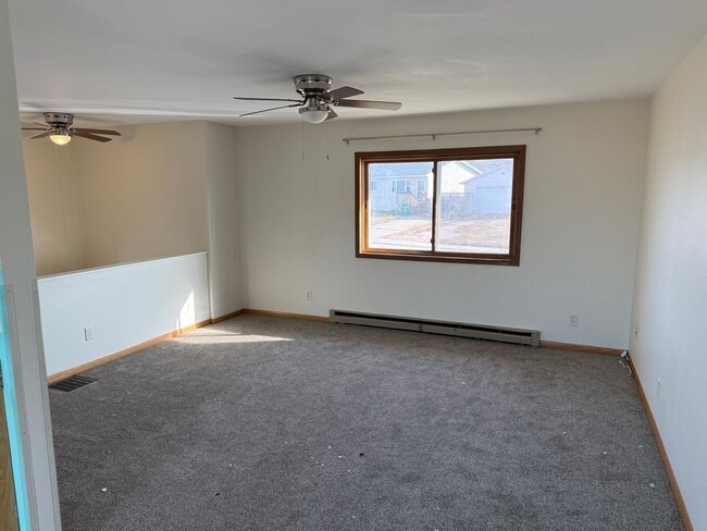 Building Photo - 4 Bedroom, 2 Bath Home for Rent in Black Hawk SD
