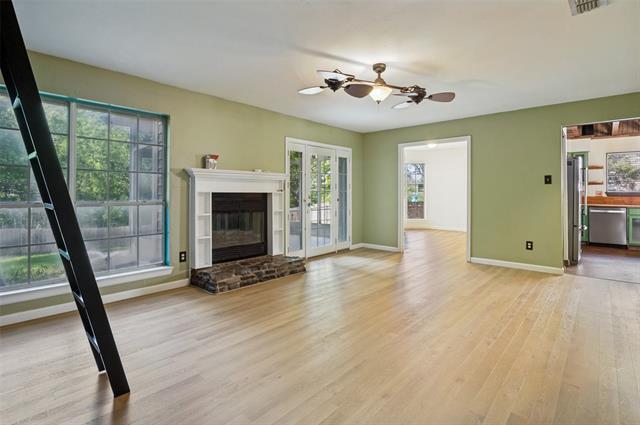 Foto del edificio - 8420 Creekbluff Dr