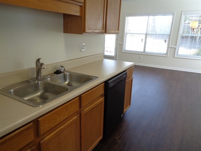 Foto del edificio - 5155 Arbor View Way