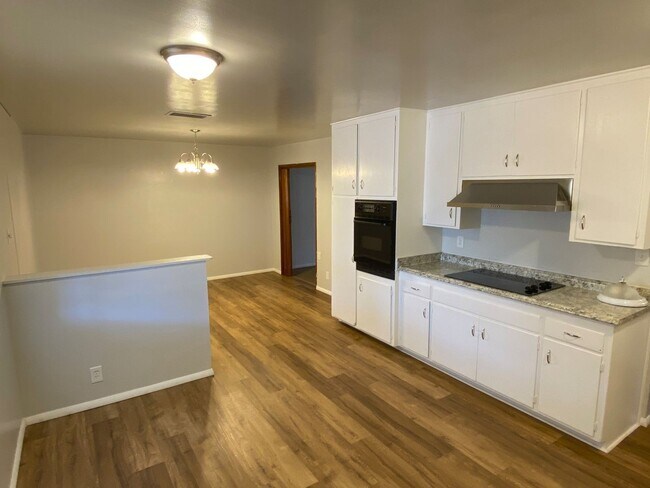 Foto del edificio - Tempe Duplex 3 Bed - 1.75 Bath