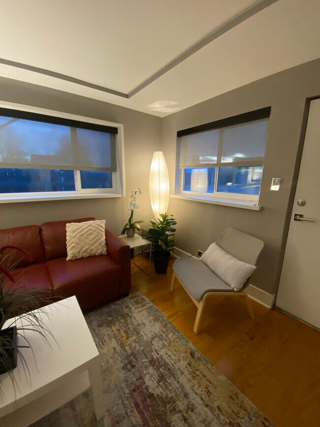Living Room - 70 S Cherokee St