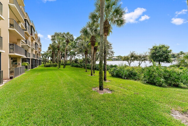 Foto del edificio - 1001 Seafarer Cir