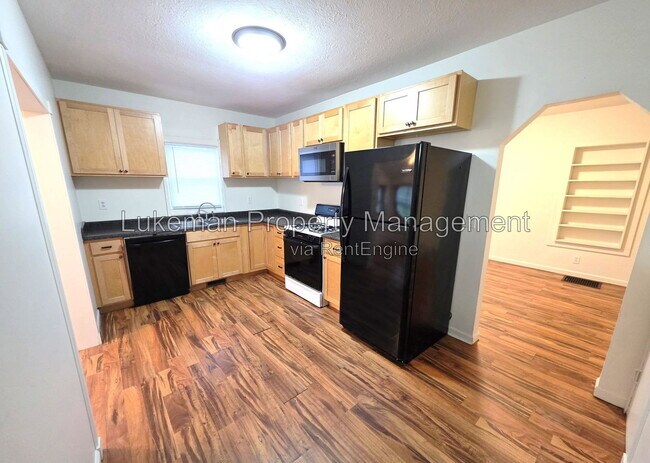 Foto del edificio - 5544 20th St N