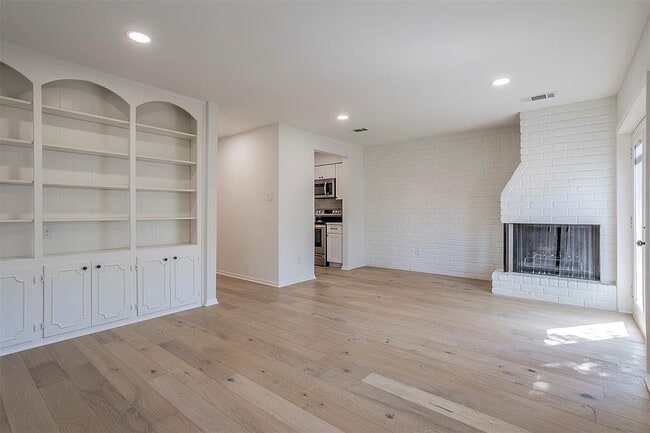 Building Photo - 14445 Misty Meadow Ln