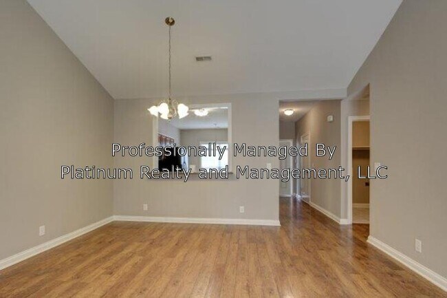 Foto del edificio - 2371 Ellsworth Dr