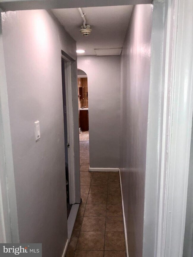 Foto del edificio - 7117 Rising Sun Ave
