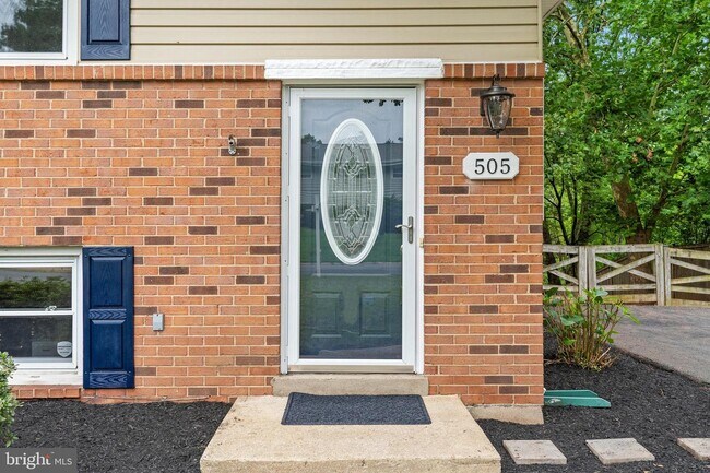 Foto del edificio - 505 Charlotte St