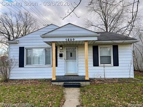 Building Photo - 1824 University St