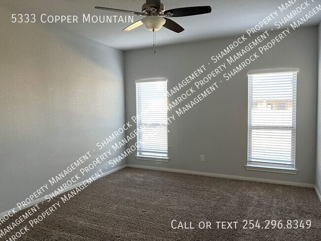 Building Photo - China Spring 4-Bedroom
