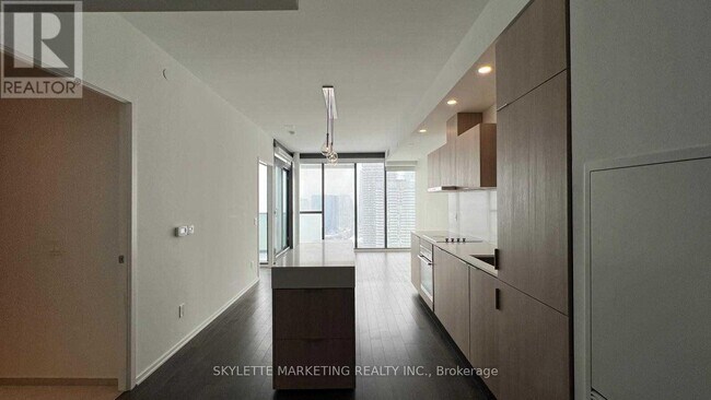 Building Photo - 16 Bonnycastle St