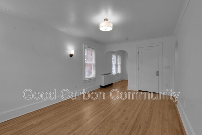 Foto del edificio - 16-42 Chapel Rd
