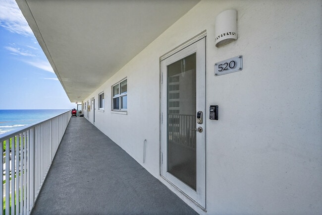 Foto del edificio - 3101 S Ocean Blvd