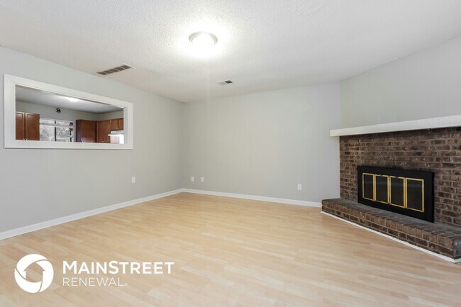 Foto del edificio - 661 Overlook Ct