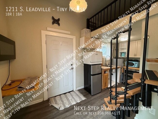 Building Photo - 1211 S. Leadville-Tiny House