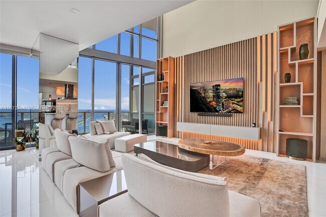 Foto del edificio - 1100 Biscayne Blvd