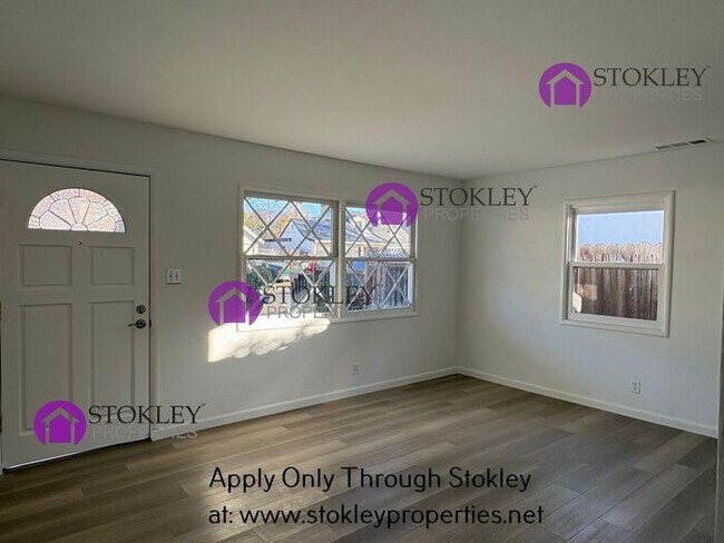 Foto del edificio - 1467 Cape Cod Way