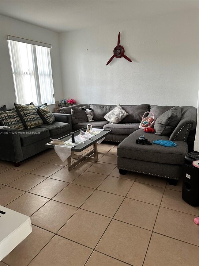 Foto del edificio - 11031 SW 246th St