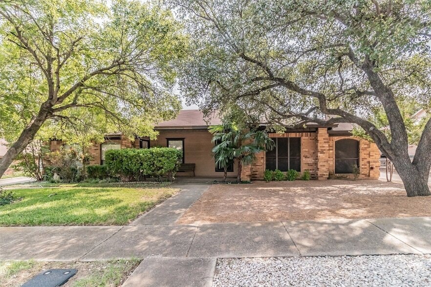 Photo - 2312 Shady Turf Drive Unit