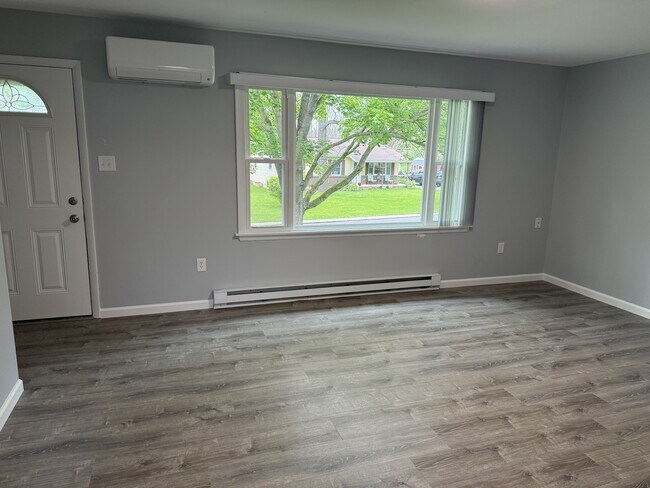 Foto del edificio - 104 Creekside Dr