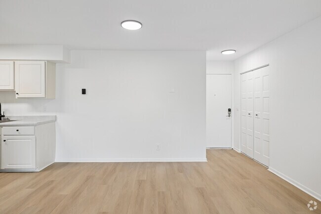 2 habitaciones, 1 baño - 1023 pies cuadrados - Comedor - ReNew at the Grove