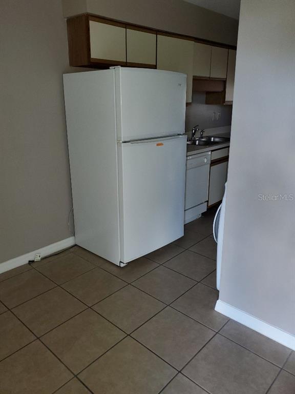 Building Photo - 2132 St Marteen Ct
