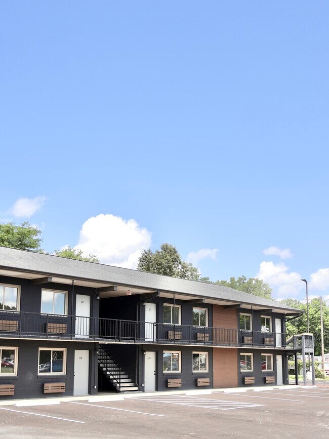 Foto del edificio - Southside Square Apartments - NOW LEASING