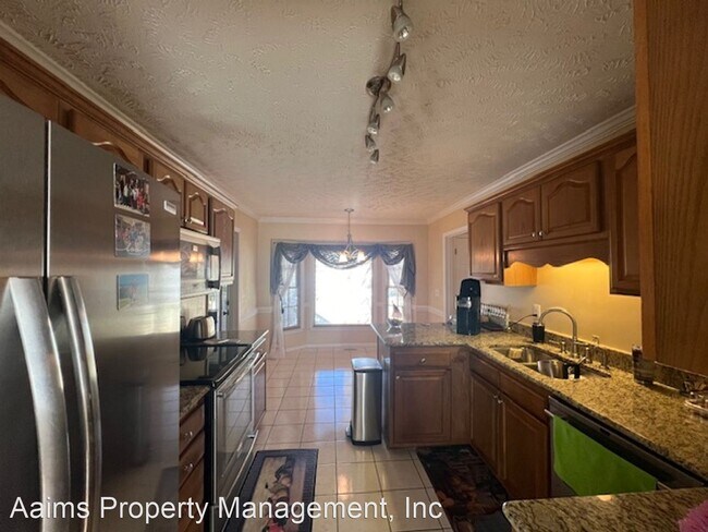 Foto del edificio - 4 br, 2.5 bath House - 5912 Armour Ave.