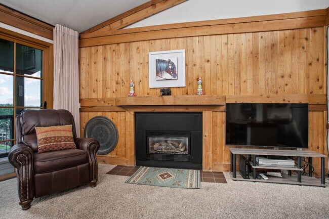 Foto del edificio - 2933 Mountaineer Cir