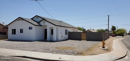 Building Photo - 545 W Ocotillo St