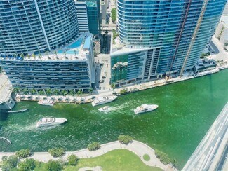 Building Photo - 475 Brickell Ave