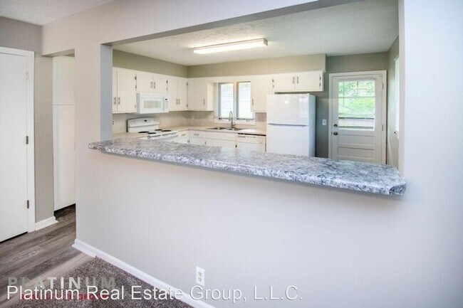 Building Photo - 5132 Poppleton Ave