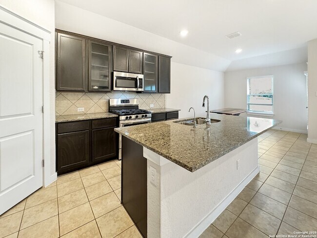 Foto del edificio - 4351 W Vasquez Cir