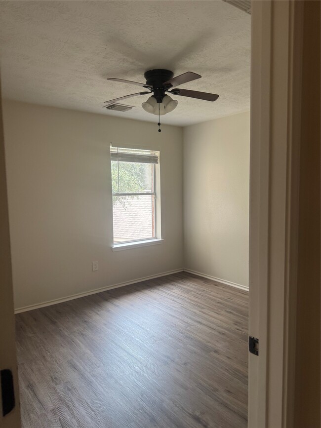 Building Photo - 4610 Parkstone Bend Ct