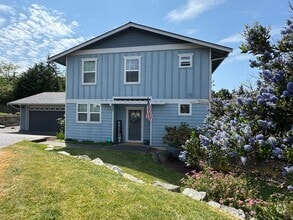 Building Photo - 1123 N Waugh Rd