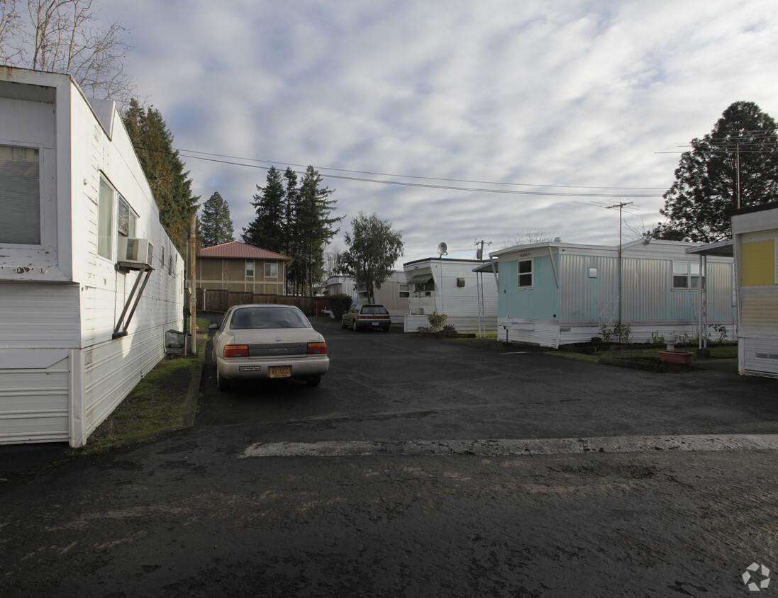 Building Photo - Cascade Mobile Villa