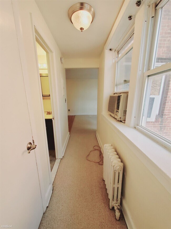 Building Photo - 1 br, 1 bath Condo - 22 Glenbrook Rd Unit 3