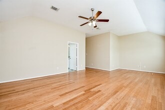 Building Photo - 12307 S Shadow Cove Dr