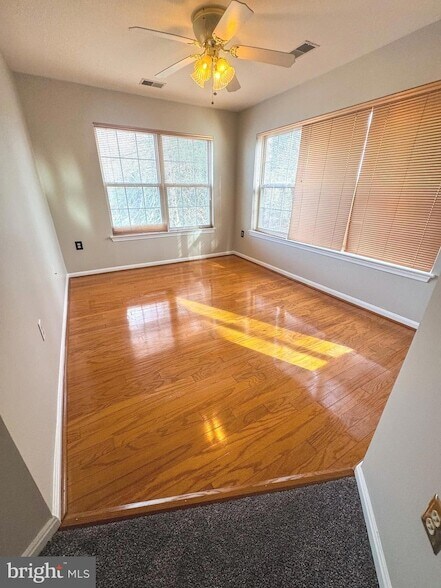 Foto del edificio - 6500 Lake Park Dr