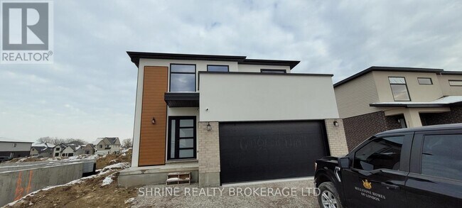 Photo du bâtiment - 12 Kaiser Ln