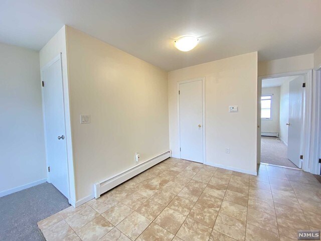 Building Photo - 431 Taylor Ave