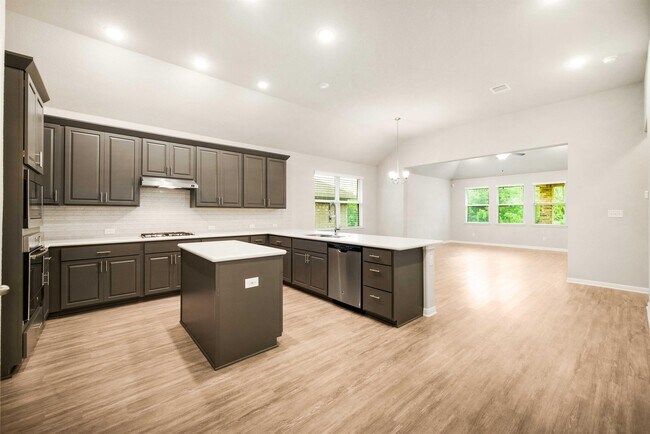 Building Photo - 5045 Veranda Terrace