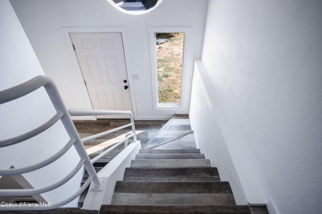 Foto del edificio - 919 E Spruce Ave