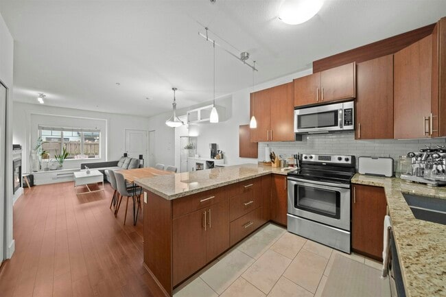 Photo du bâtiment - 368 Ellesmere Av