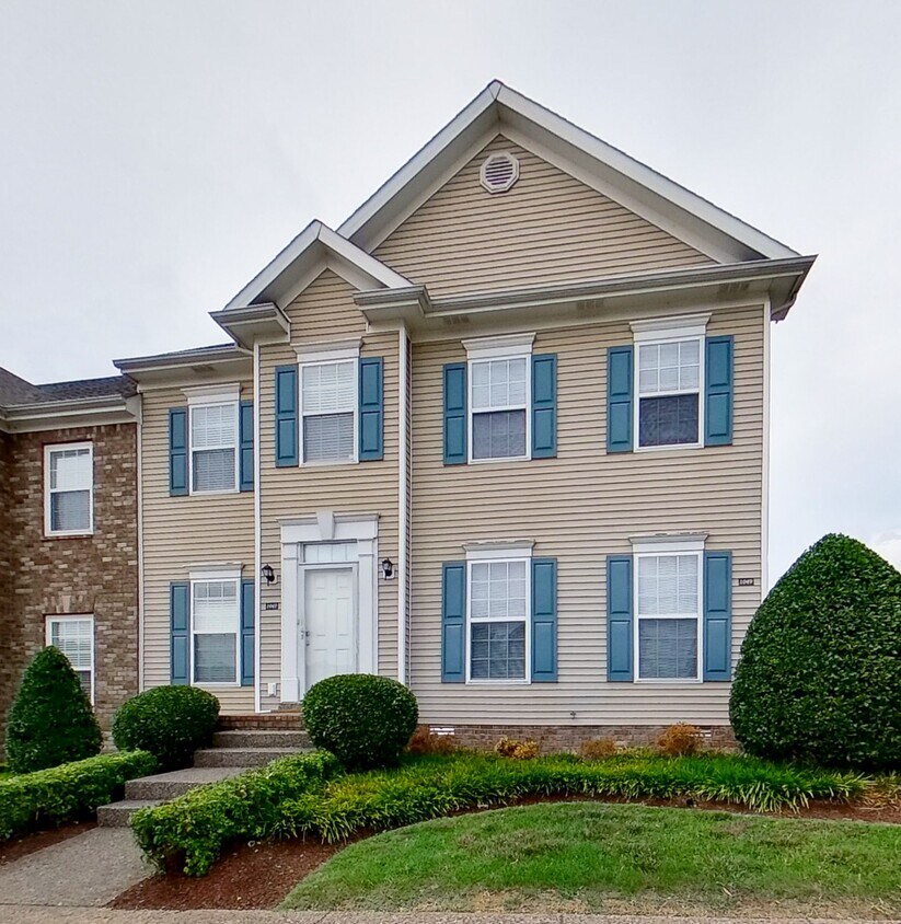 1049 McKenna Dr, Thompsons Station, TN 37179 House Rental in