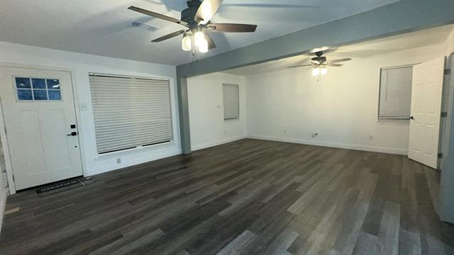 Foto del edificio - 1115 Casa Dr